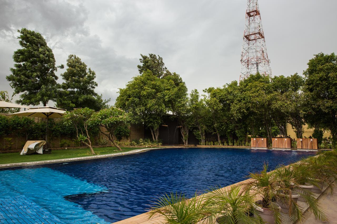 Downtown Resorts Nh8 Dharuhera Exterior photo